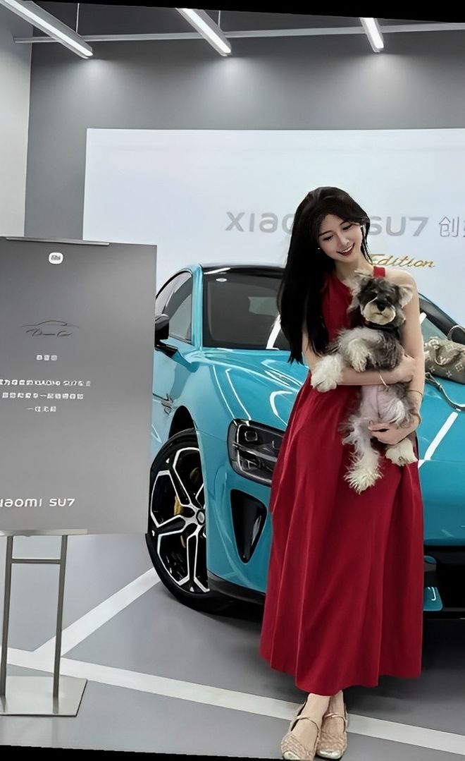 质量都这么高的吗？仙女也就长这样吧九游会J9入口小米SU7的美女车主(图9)