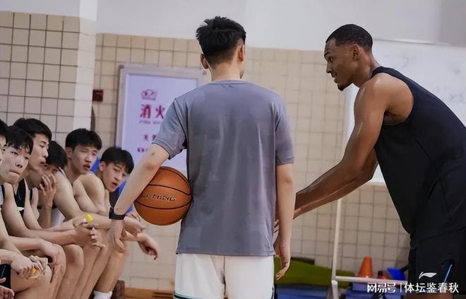 位离队球员确认已找到下家今夏或签NBA超巨j9九游真人游戏第一平台再见！广东男篮首(图4)